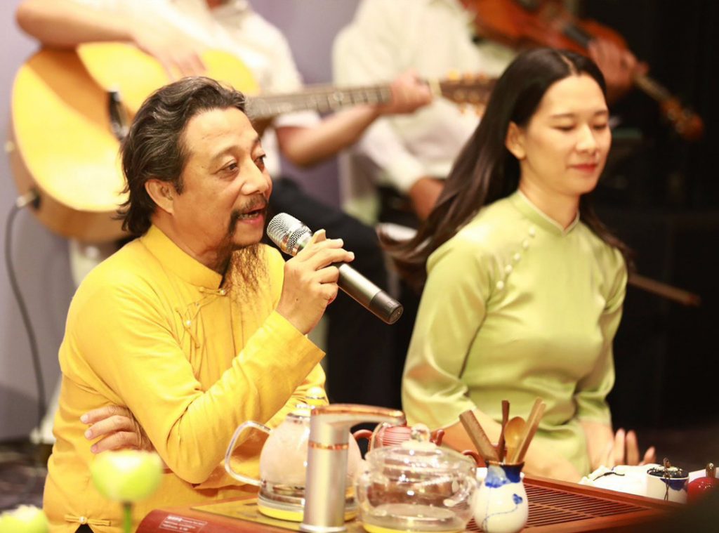Ảnh: Nghệ nhân trà truyền thống Nguyễn Ngọc Tuấn phát biểu